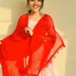 Kusuma Degalamari Instagram - Tum Tum ... .. . #tumtum #tumtumsong #tamilsongs #tamildance #tamilcinema #tamilcomedy #tamilactress #tamilbgm #kpop #kpopdance #koreandance #korea #korean #kpopdancecover #kpopdancer #kpopmemes #koreandancecover #dancechallenge #dancevideo #dancelover #dancecover #dance #dancereels #dancer #fyp #wednesday #wednesdayaddams #wednesdays