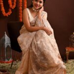 Kusuma Degalamari Instagram - An ethnic photo dump >>> last one is my fav ♥️ #trending #viral #instagram #love #explorepage #explore #instagood #fashion #follow #saree #sareelove #photography #india #trend #instadaily #memes #music #style #trendingnow #reels #foryou #likes #photooftheday #insta