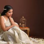 Kusuma Degalamari Instagram - Endless elegance ✨💕 #trending #viral #instagram #love #explorepage #explore #instagood #fashion #follow #saree #sareelove #likesforlike #followforfollowback #photography #india #trend #instadaily #memes #music #style #trendingnow #reels #foryou #likes #photooftheday #model #beautiful #bollywood #bhfyp #instagood