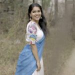 Kusuma Degalamari Instagram - Evarevarooo ❤️👀 📷 @sandeepgudalaphotography Outfit 👗 by @duta_couture Photoshoot, ootd, love, lehenga, traditional wear, love songs, Animal movie, Ranbir kapoor, Tripti Dimri, sandeep reddy vanga, nature, trees,