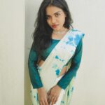Kusuma Degalamari Instagram - Even the stars were jealous of the sparkle in her eyes✨ #trending #viral #instagram #love #explorepage #explore #instagood #fashion #follow #saree #sareelove #likesforlike #followforfollowback #photography #india #trend #instadaily #memes #music #style #trendingnow #reels #foryou #likes #photooftheday #model #beautiful #bollywood #bhfyp #instagood