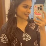 Kusuma Degalamari Instagram - Black dress. 🫶🏻🦋 #kusuma #kusumadegalamari #instagood #explorepage #fyp #jawaan #shahrukhkhan #deepikapadukone #nayanthara #atlee #anirudh #baby #babythemovie Blackkurta, kurta, Indian wear, Hayoda, Shahrukh khan, Nayantara, Atlee, Anirudh, Deepika padukone