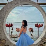 Kusuma Degalamari Instagram - Lost in blue, with flowers by the sea—a serene moment painted in simplicity and grace. Sea, sky, beach, blue dress, goa, throwback, flowers, ootd, vibe, photography, travel life, travel photography, holiday, vacation, actor, kusuma Kiki Goa