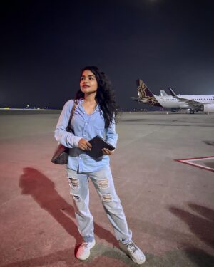 Kusuma Degalamari Instagram - Miss being on a vacation 😭😭

Mumbai,Hyderabad, trip, vacation, travel, ootd, photography, travel photography, airport, airport look, instagood, November,