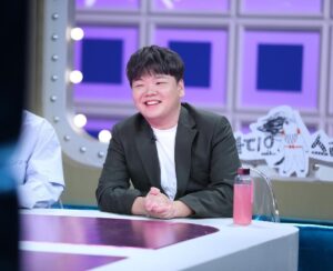 Kwak Joon-bin Instagram - 뜻하지 않게 수요일마다 테레비에..
이번주 수요일 밤 엠비씨 많은관심 바랍니다..

#라디오스타