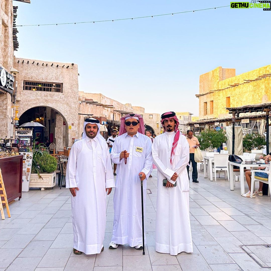 Kwak Joon-bin Instagram - 수험생여러분 모두 긴장하지 마시고 편하게 화이팅하세요! 카타르에서 응원합니다~~!! DOHA - Qatar