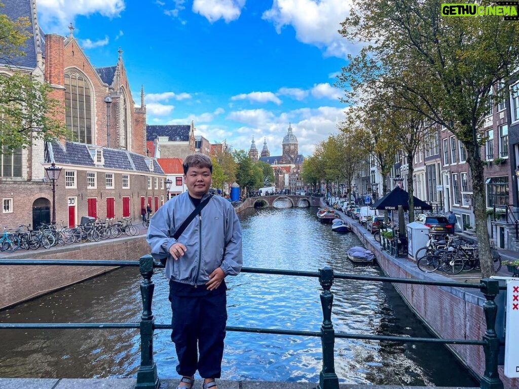 Kwak Joon-bin Instagram - 수줍은 네덜란드의 여행가 #네덜란드#여행 Amsterdam, Netherlands