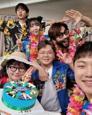 Kwak Joon-bin Instagram - 6개월간의 대장정이 끝났네요
너무 재밌는 경험이었습니다🥹
그동안 지구마불 세계여행 봐주셔서 감사합니다!

#지구마불세계여행