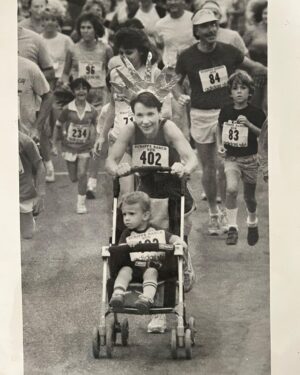 Kyle Mooney Instagram - My mom Linda Kozub passed away. She was brilliant and funny and unlike anyone else. A dedicated mother of three, grandmother, friend and the first female sports writer in San Diego. She’s the reason I am who I am. 

Sending love to those who have lost someone and hugs to our loved ones here with us ❤️