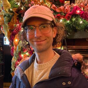 Kyle Mooney Instagram - happy holidays :)