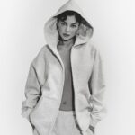 Kylie Jenner Instagram - celebrate the holidays with KHY DROP 003 sweats + tees 🖤🎄launching 12/07 on khy.com @khy !