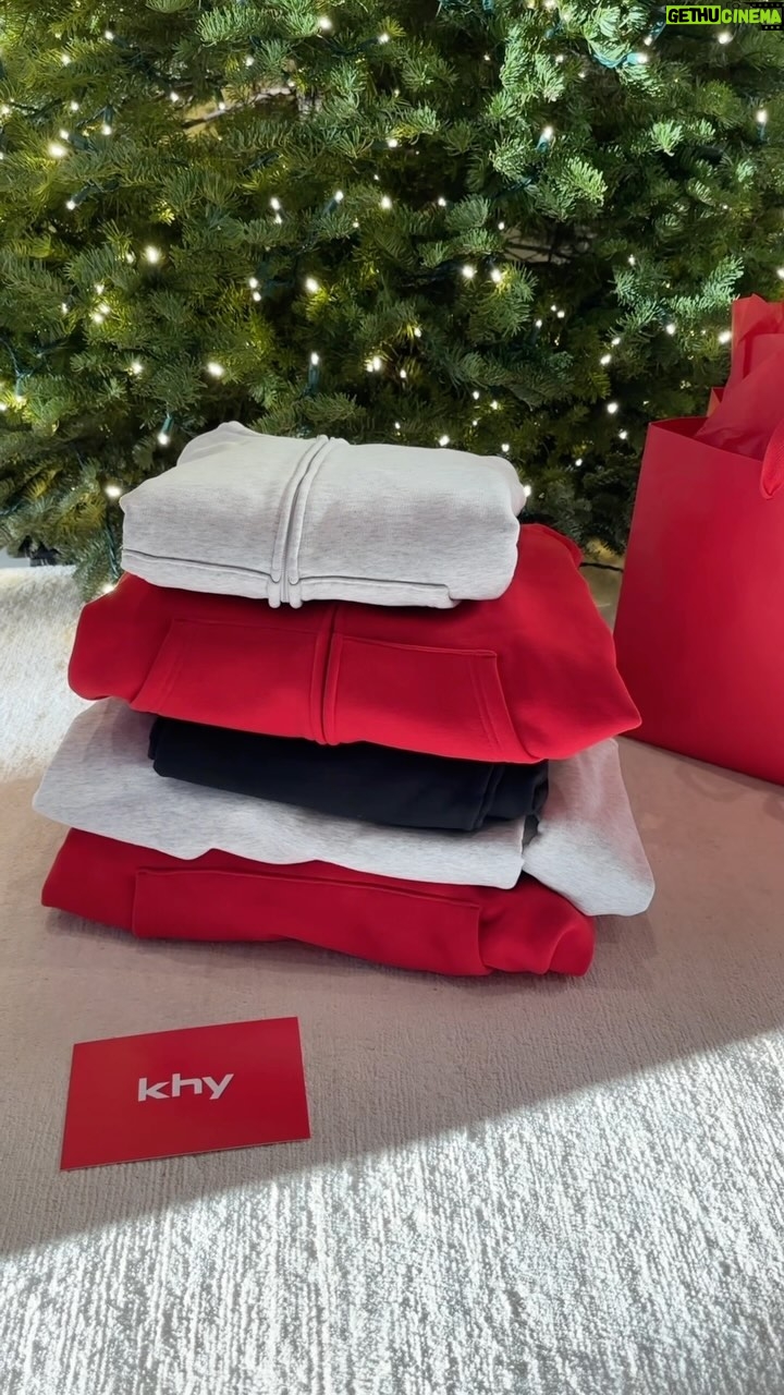 Kylie Jenner Instagram - @khy drop 003 just in time for the holidays 🎄♥️ sweats + tees launch TOMORROW 9am pst on khy.com. sign up now for early access!