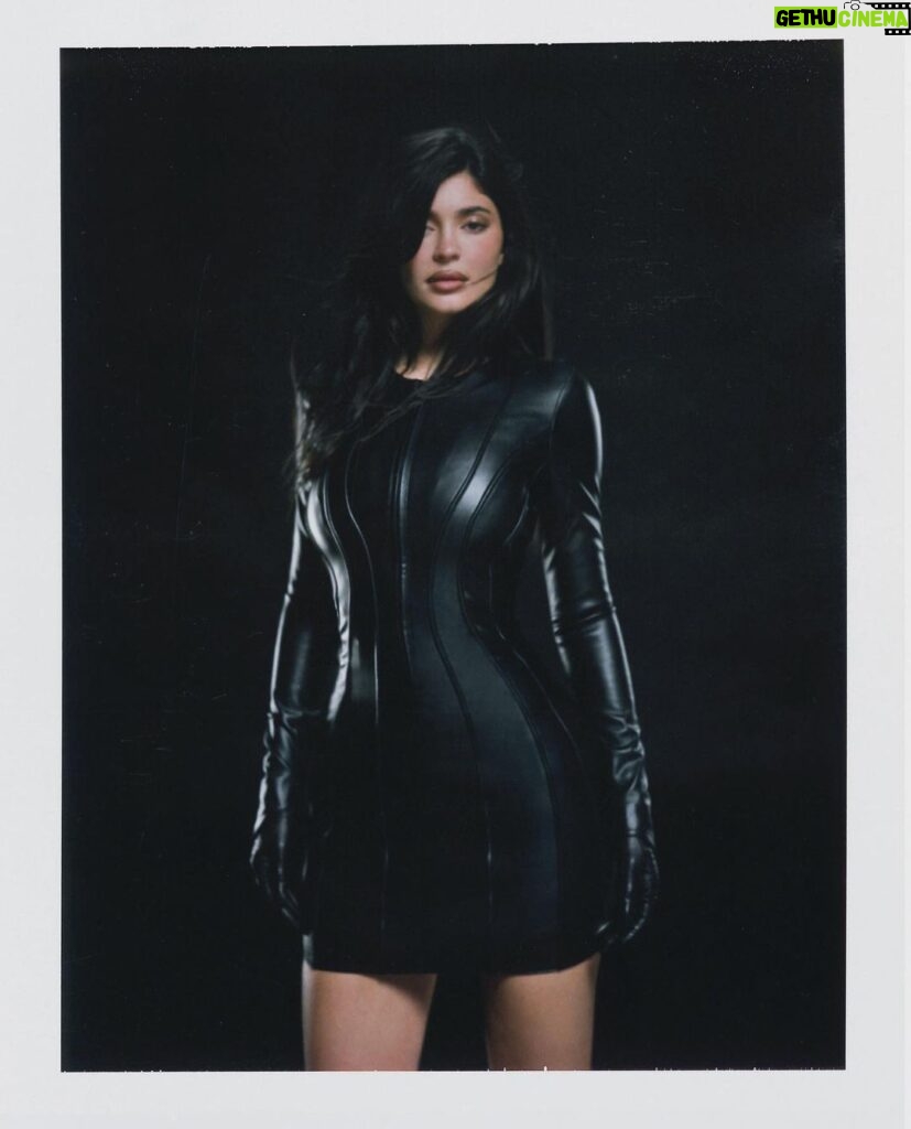 Kylie Jenner Instagram - discover drop 001 for @khy on november 1st KHY.COM
