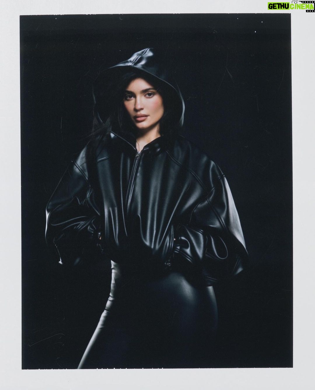 Kylie Jenner Instagram - discover drop 001 for @khy on november 1st KHY.COM