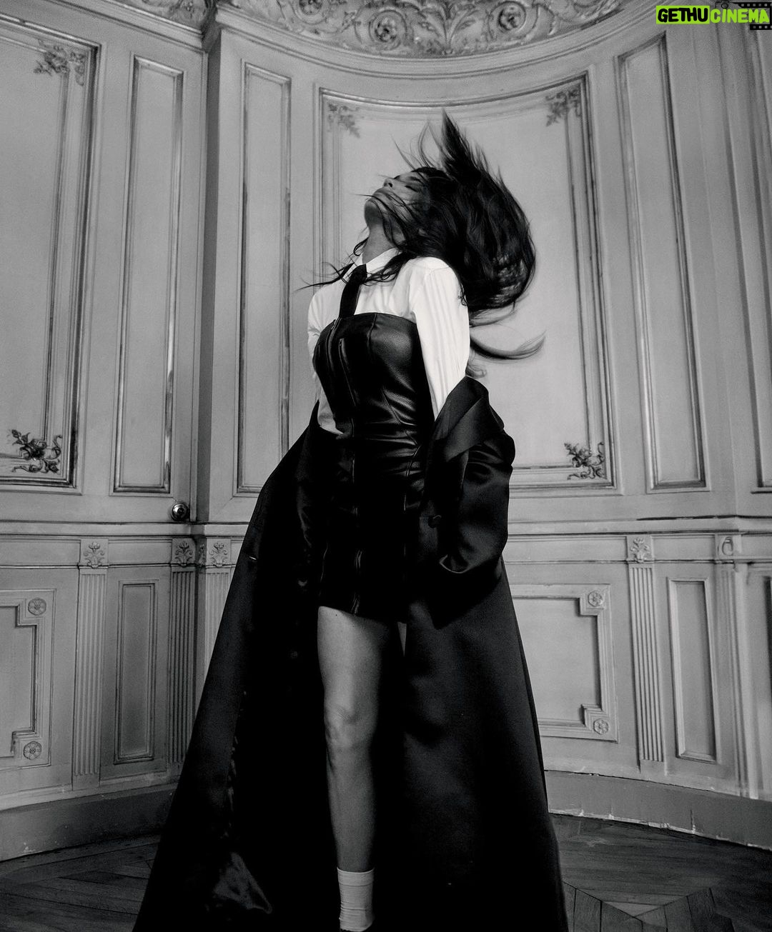 Kylie Jenner Instagram - new @wsjmag innovators issue featuring @khy !!!!