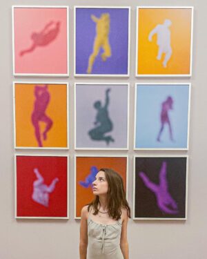 Lévanah Solomon Instagram - 🩷❤️🧡💛💚🩵💙💜
📸 by @karinesolomon 
*Photos retouchées

#picoftheday #pictureoftheday #photography #photooftheday #travel #italy #rome #beige #tan #aesthetic #mood #vibes #summer #colors #color #light #white #ootd #outfit #rainbow #art
