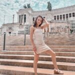 Lévanah Solomon Instagram - L’Italie est magnifique… trop d’endroits incroyables à Rome 😍 J’ai une centaine de photos à te poster ! Je sais pas comment je vais faire, en plus j’en ai plein d’autres de mes précédents voyages toujours pas publiées 🥲 Sinon, on profite, et une nouvelle vidéo est sortie sur ma chaîne YouTube ! Va la voir, tu vas kiffer 🥰 Merci à mon frère Eythan de s’être allongé sur le sol pour prendre ces superbes photos 😝 *Photos retouchées #picoftheday #pictureoftheday #photography #photooftheday #travel #sky #italy #rome #beige #blue #tan #aesthetic #mood #vibes #summer #colors #color #light #white #ootd #outfit Rome, Italy