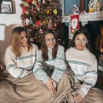 Lévanah Solomon Instagram – Joyeux Noël à tous ! 🎄 Finalement, après l’effort collectif fourni, nous allons célébrer ce Noël comme chaque année, en famille.✨Nous vous souhaitons de passer un excellent moment entouré de ceux que vous aimez. 🌟💛🥰 #christmas #noel #family #familytime #karinesolomon