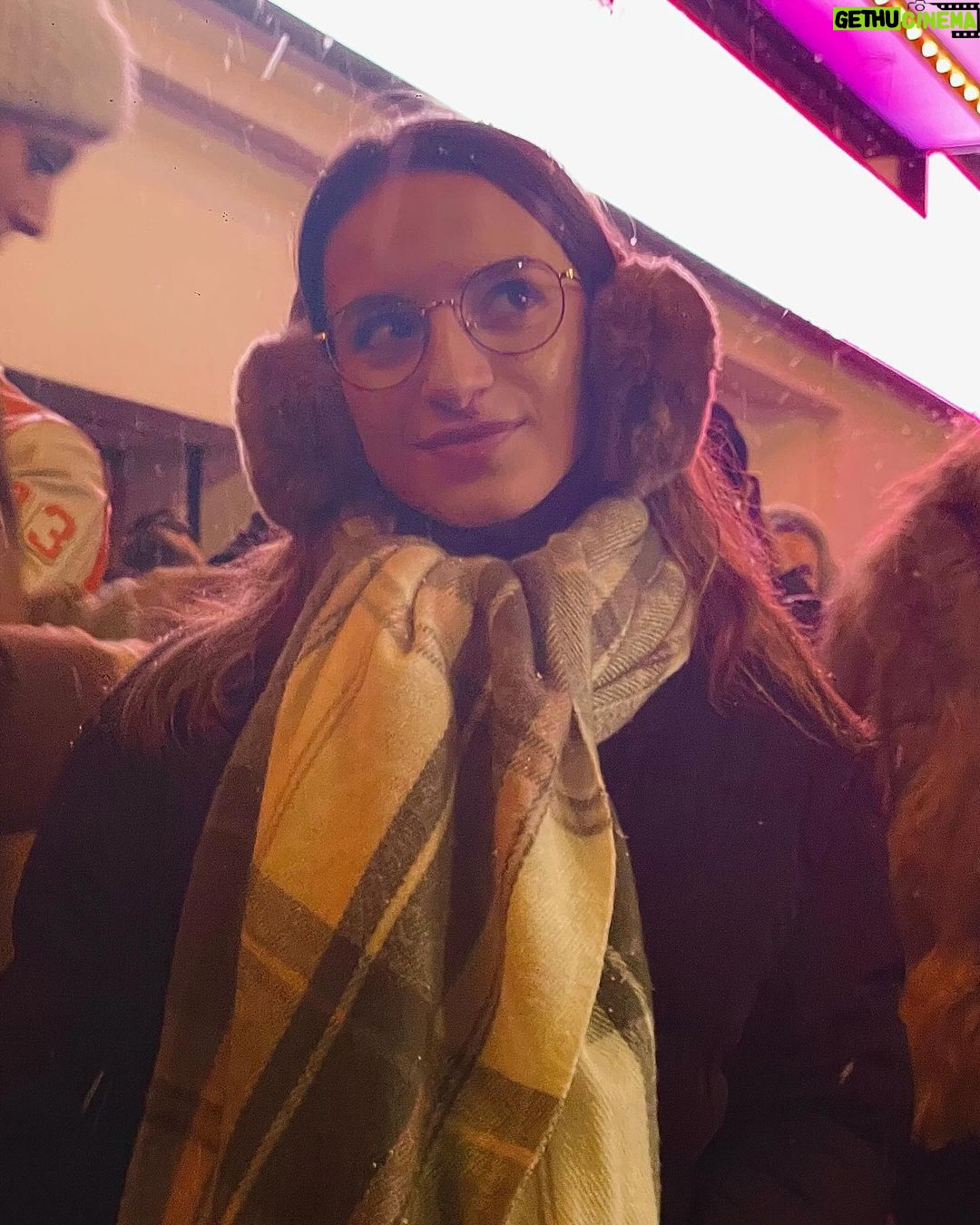 Lévanah Solomon Instagram - 💄🩷❄️ Le Grand Rex