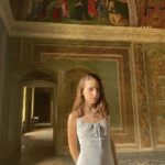 Lévanah Solomon Instagram – ✅ Visiter la Chapelle Sixtine 🥰
________

#picoftheday #pictureoftheday #photography #photooftheday #travel #italy #rome #beige #tan #aesthetic #mood #vibes #summer #colors #color #light #white #ootd #outfit #pink #pastel #vacation #holiday #girl #neutral #museum #sixtinechapel