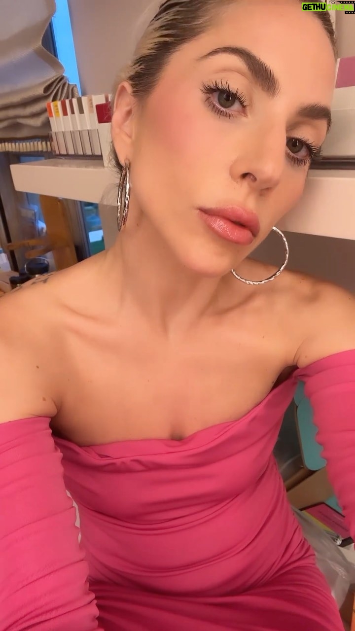 Lady Gaga Instagram - Feeling super inspired, grateful, and have a lot of love in my heart 💕