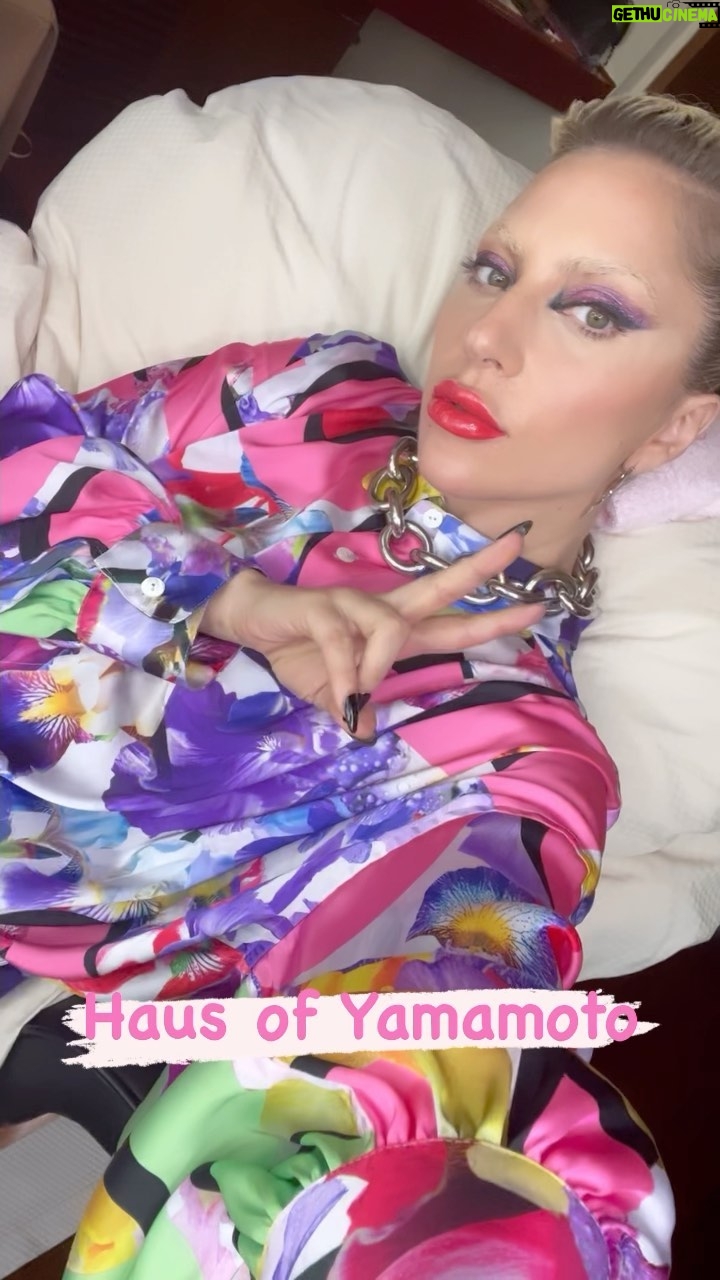 Lady Gaga Instagram - TAKE A BITE 🍣 TAKE A BITE #tokyo