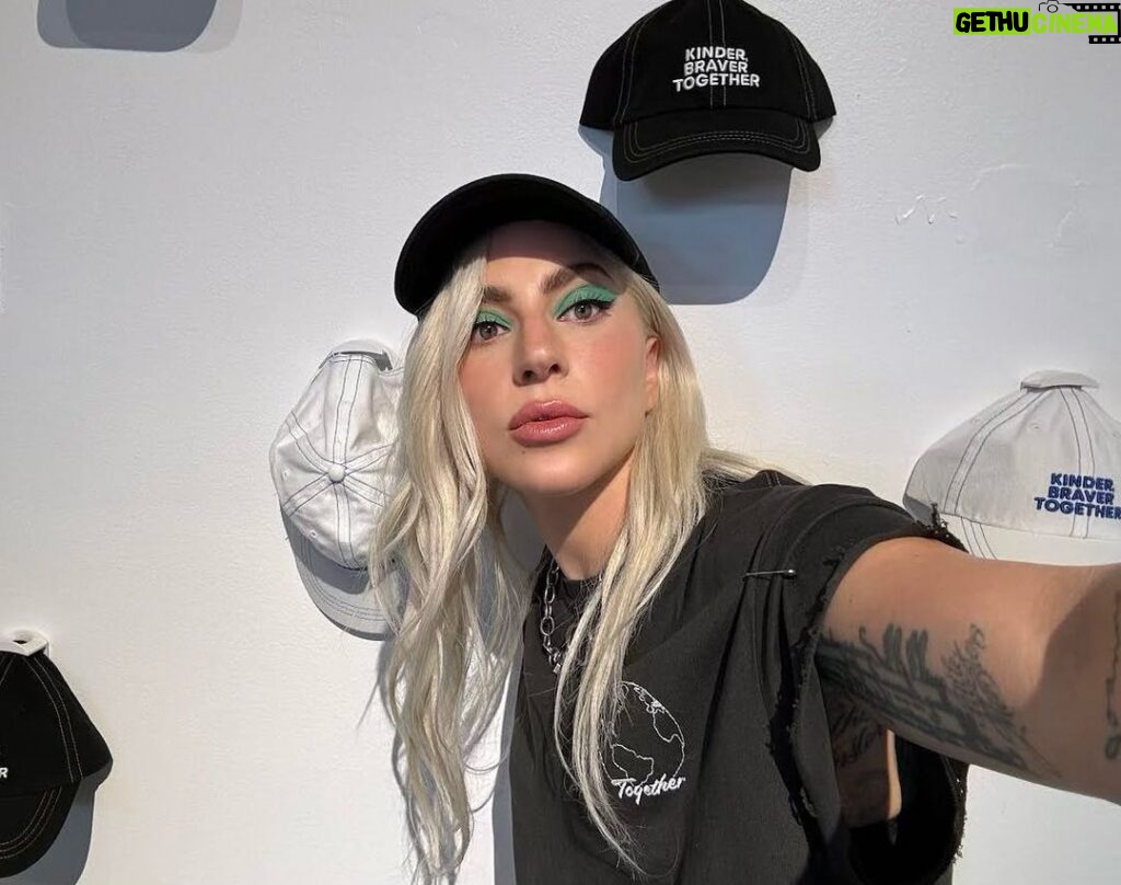 Lady Gaga Instagram - @btwfoundation and @cottononfoundation opened our Kinder Braver Together Pop-Up today at @westfieldcenturycity! I got a sneak peek a few days ago and I love our space of kindness 🥰. If you are in LA, stop by to learn more about the collection supporting our youth mental health work globally, and to add a message to our kindness wall next to mine ☺️! If you can’t make it, visit the Cotton On website to learn about how you can help build a kinder, braver world together with us.