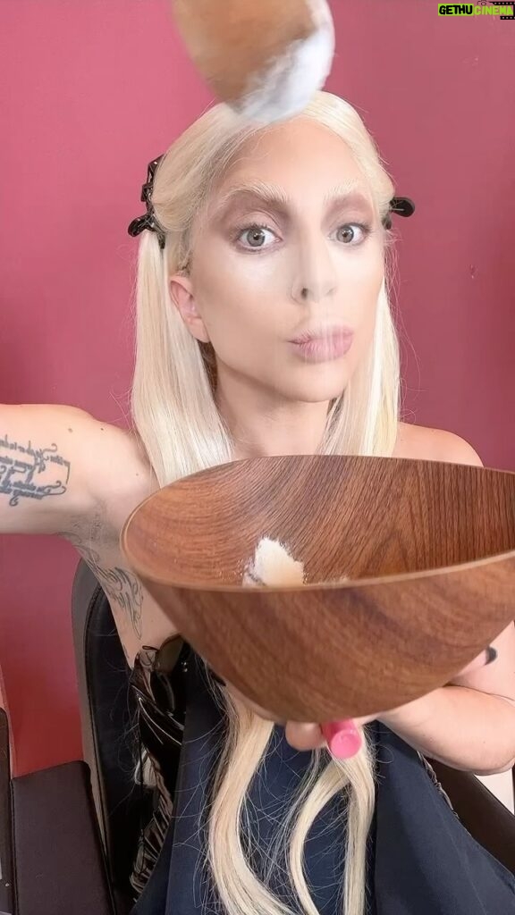 Lady Gaga Instagram - YOU CAN BAKE THIS LIP Atomic Shake and Bake 🫦 this UNREAL zero transfer with monster shine liquid lip out now on hauslabs.com and Sephora.com @sephora @hauslabs 🥹 not drying! Even packed with hydration that locks in while you wear!