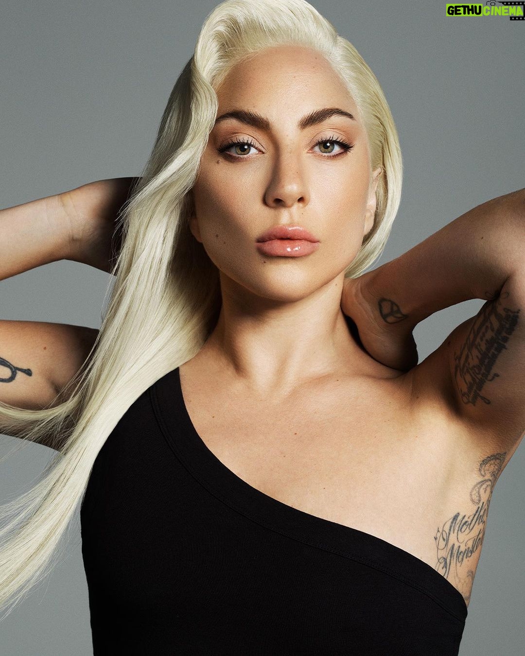 Lady Gaga Instagram - Two years ago we set out to create new, bold makeup that is supercharged with the worlds’ most innovative skincare ingredients. I'm proud that @hauslabs is launching a new makeup line that we believe represents the future of clean artistry. I hope we change your perception of what clean makeup can be, and that you will love our products as much as I do. Available @sephora and hauslabs.com June 9. Photographer: @domenvandevelde MUA: @sarahtannomakeup Hair: @fredericaspiras Fashion: @nicolaformichetti Nails: @kimmiekyees The Studio by Klarna x Haus Labs