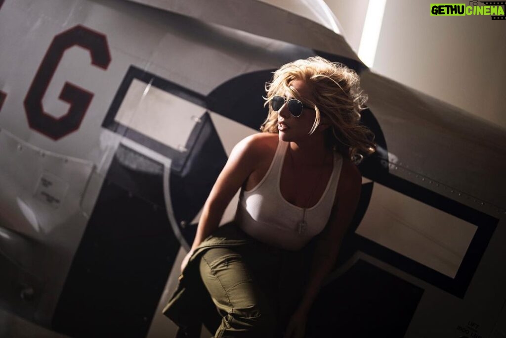 Lady Gaga Instagram - #HOLDMYHAND ✈️🖤 OUT NOW, from the film #TopGun: Maverick. Written by me and BloodPop, produced by me and BloodPop, with additional production from Benjamin Rice.