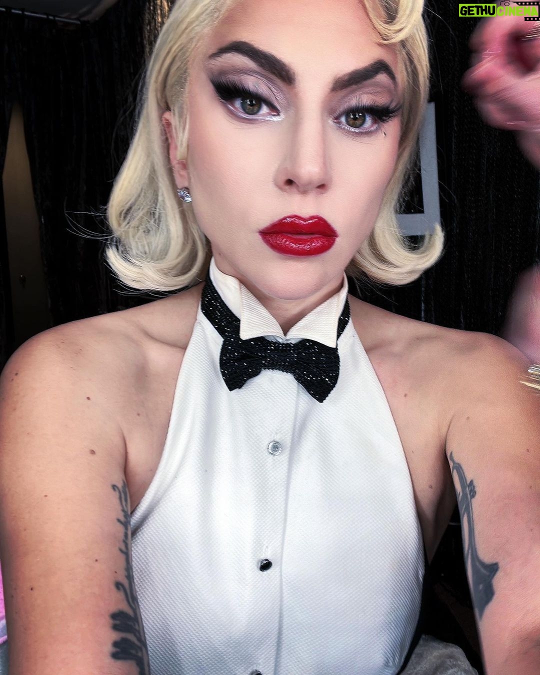 Lady Gaga Instagram - That’s a wrap 💋 (for two weeks) time to party