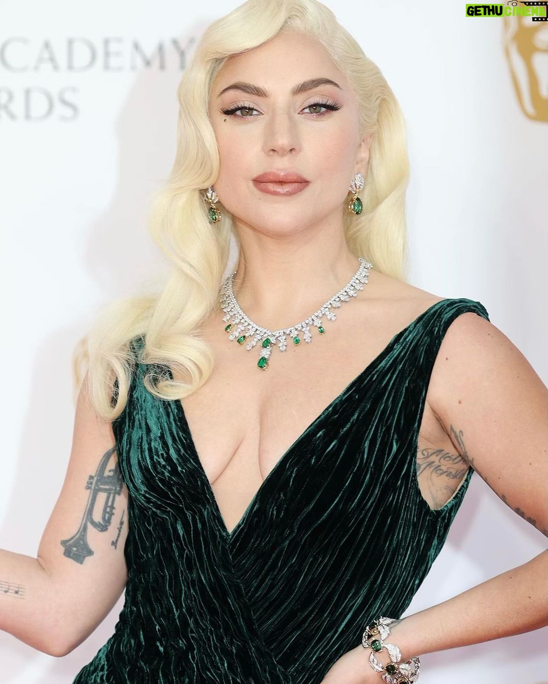 Lady Gaga Instagram - #BAFTAs 🇬🇧❤️ @tiffanyandco