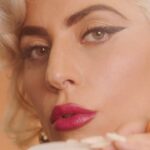 Lady Gaga Instagram - We designed our @hauslabs ITALIAN GLAM HIGHLIGHTER BRUSH to work expertly with our TUTTI GEL-POWDER HIGHLIGHTER 🥰 Sweep this super soft brush with our velvety gel-to-powder formula on the cheekbone and eyelid for extra luminous radiance ✨ Get the full CASA GAGA COLLECTION on hauslabs.com now!