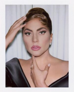 Lady Gaga Instagram - 🎺🎹🤍 
 
📸: @jeiroh