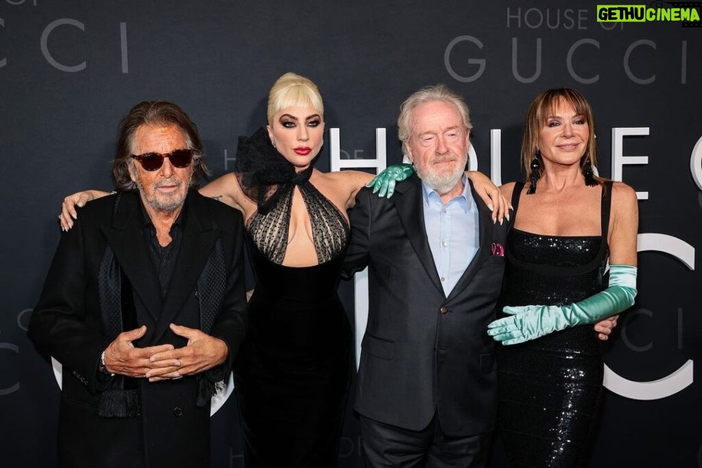 Lady Gaga Instagram - Famiglia. #HouseOfGucci