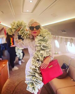 Lady Gaga Instagram - Back to Vegas baby with Haus of Gaga ❤️ #jazz #loveforsale