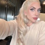 Lady Gaga Instagram - Hi for no reason just hi 💄🖤