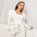 Larissa Manoela Instagram – Para o 1º dia do ano, a minha mais recente e favorita versão 🤍
SRA FRAMBACH ✨