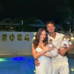 Larissa Manoela Instagram - Vem 2024! Que o novo nos traga ainda mais saúde, paz, amor e esperança 🤍 FELIZ ANO NOVO 🎉