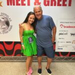 Larissa Manoela Instagram - O melhor dos pré aniversários 🥳 Maracanã assistindo meu amor no @jdezico com direito a gol marcado e homenagem pra mim 💚 Só motivos pra agradecer! Pode chegar 23 🎉 Estádio do Maracanã