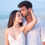 Larissa Manoela Instagram - O nascer de todos os dias contigo 💙 📸 @camilleframbach Rio de Janeiro, Rio de Janeiro