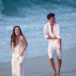 Larissa Manoela Instagram - O nascer de todos os dias contigo 💙 📸 @camilleframbach Rio de Janeiro, Rio de Janeiro