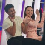 Larissa Manoela Instagram - Hoje a gente tá no @caldeiraocommion 💜 SOBE O SOM QUE TAMO ON 🥳