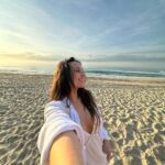 Larissa Manoela Instagram - Bem vindo meu mês 🧡 Dezembro! Dia começando abençoado com esse nascer do céu pintado por Deus ✨ Rio de Janeiro, Rio de Janeiro