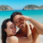 Larissa Manoela Instagram - Pra hoje era só o mar e amor! Saudade do que já vivemos e sonhando com o que ainda viveremos @andreluizframbach 🩵