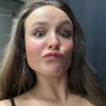 Larissa Manoela Instagram - coleção de selfies que gosto e não necessariamente vocês precisam saber porque