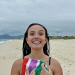 Larissa Manoela Instagram - POV: O CASAL DIVIDE O MESMO NEURÔNIO 🤪🤣 Rio de Janeiro, Rio de Janeiro