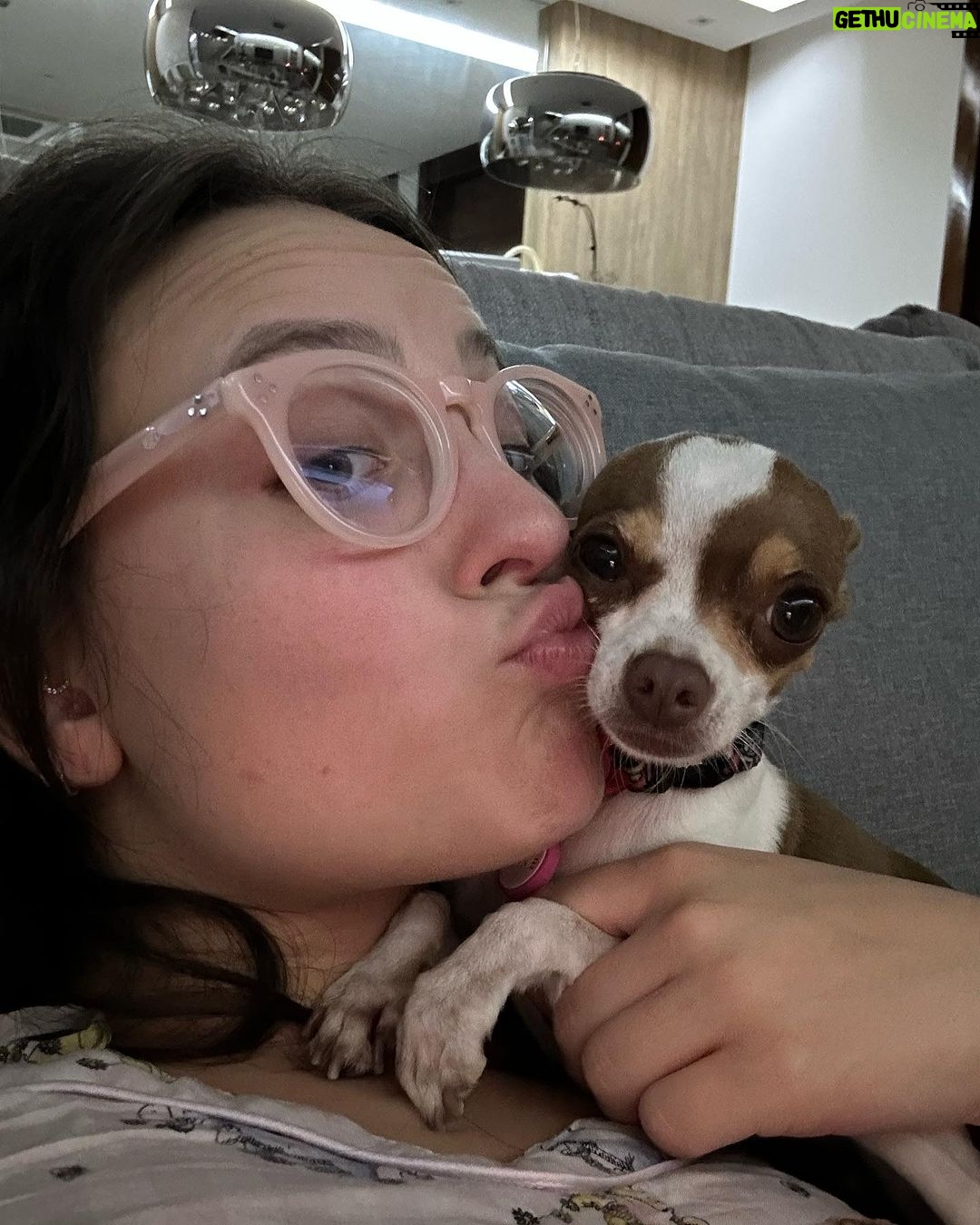 Larissa Manoela Instagram - coleção de selfies que gosto e não necessariamente vocês precisam saber porque
