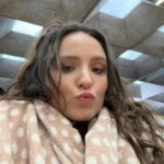 Larissa Manoela Instagram - coleção de selfies que gosto e não necessariamente vocês precisam saber porque