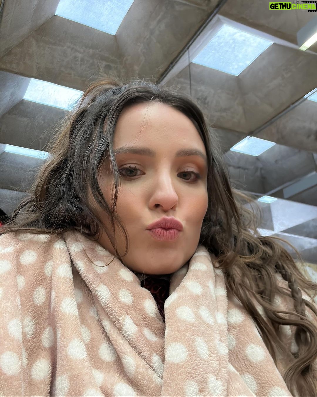 Larissa Manoela Instagram - coleção de selfies que gosto e não necessariamente vocês precisam saber porque